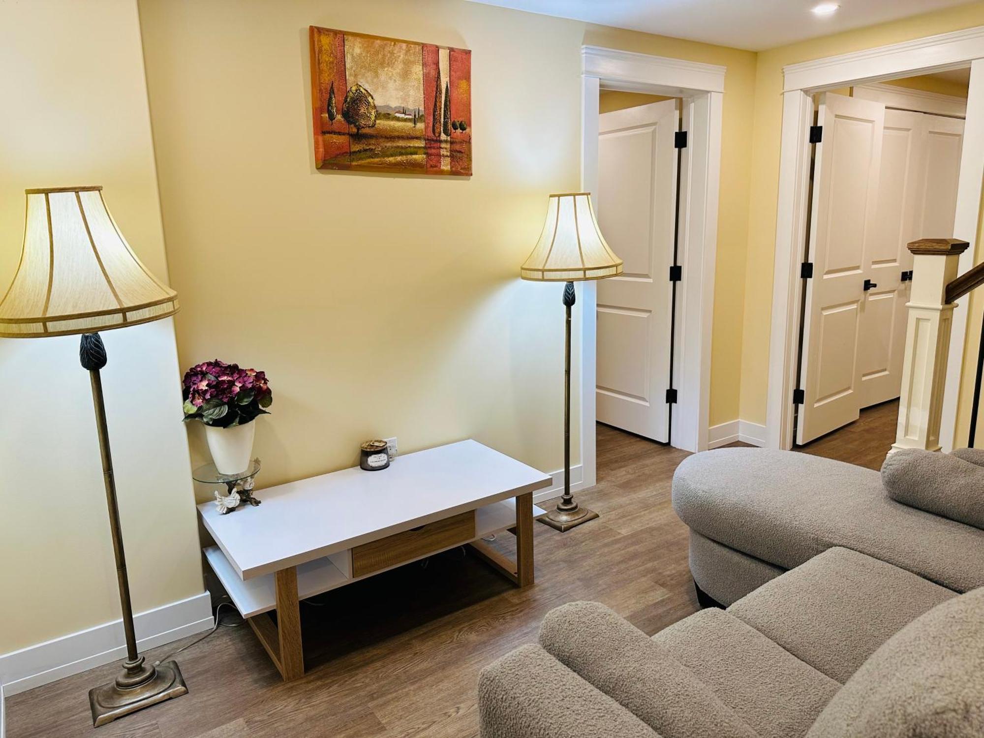 Luxurious Basement Retreat Charlottetown Exterior foto
