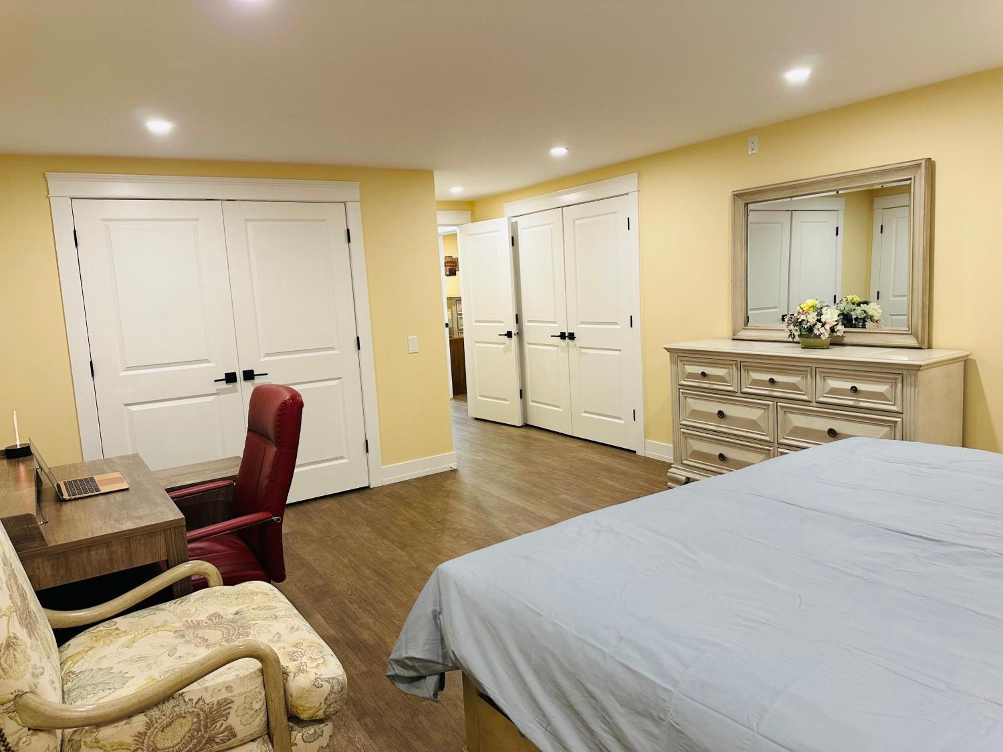 Luxurious Basement Retreat Charlottetown Exterior foto